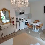*monge Zola* Апартаменты Дижон